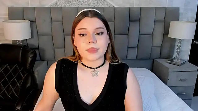 Maxxxine1 online show from October 27, 6:14 am