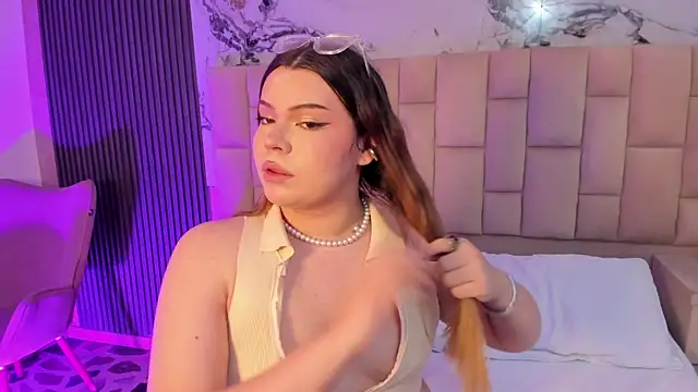 Maxxxine1 online show from March 2, 10:06 pm