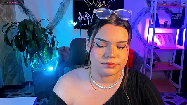 Maxxxine1 online show from February 15, 5:52 am