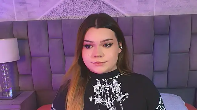 Maxxxine1 online show from December 4, 10:09 pm