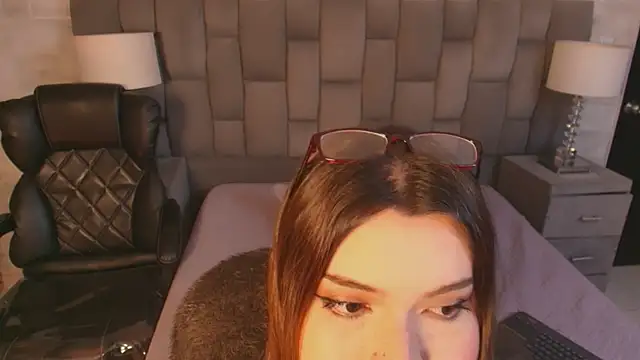 Maxxxine1 online show from November 5, 5:54 am