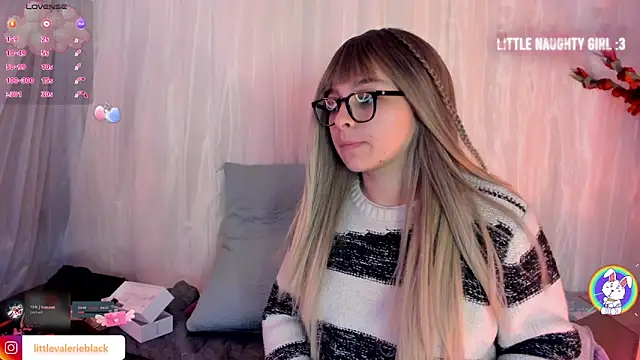 Aurora blaack online show from November 28, 4:29 pm