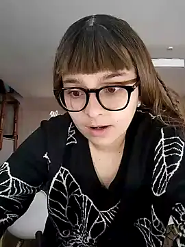 Aurora blaack online show from September 26, 5:25 am