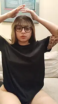 Aurora blaack online show from December 3, 4:46 am