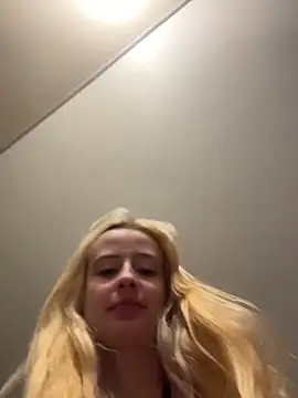 SeccySerena online show from May 14, 7:27 am