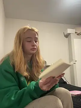 SeccySerena online show from February 20, 4:53 pm