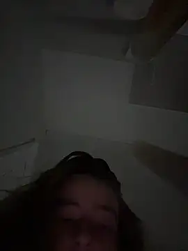 Snapshot of SeccySerena chatting on November 11, 12:05 am SeccySerena online show from November 11, 12:05 am