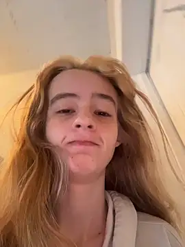 SeccySerena online show from February 17, 3:09 pm