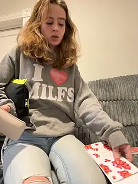 Snapshot of SeccySerena chatting on November 7, 7:07 pm SeccySerena online show from November 7, 7:07 pm