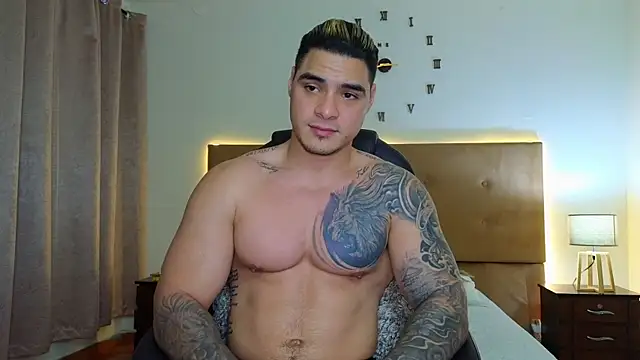 Steven Velez online show from November 13, 1:31 am