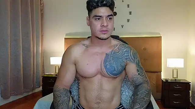 Steven Velez online show from February 26, 12:54 am