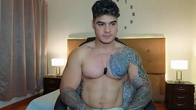 Steven Velez online show from February 10, 11:59 pm