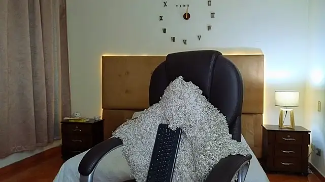 Steven Velez online show from December 20, 6:49 am