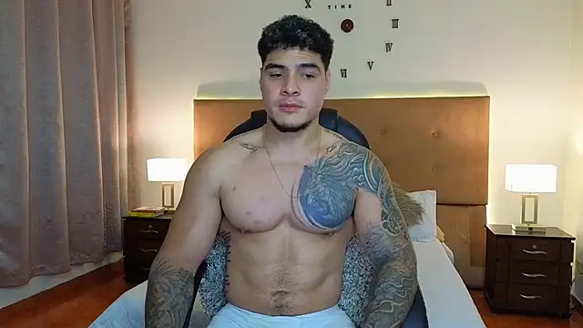 Steven Velez online show from April 21, 1:42 am