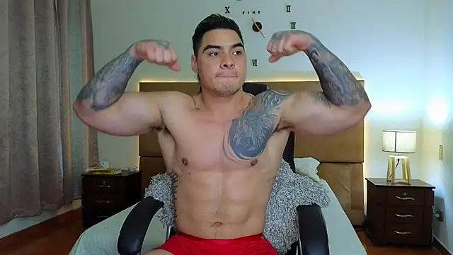 Steven Velez online show from December 3, 2:12 am