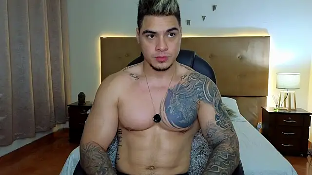 Steven Velez online show from September 25, 11:33 pm