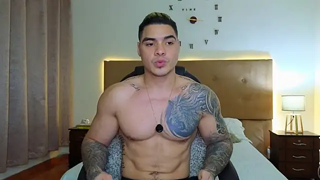 Steven Velez online show from November 10, 12:04 am