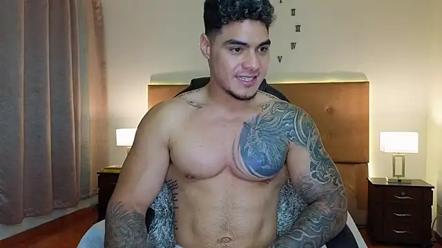 Steven Velez online show from March 6, 12:38 am