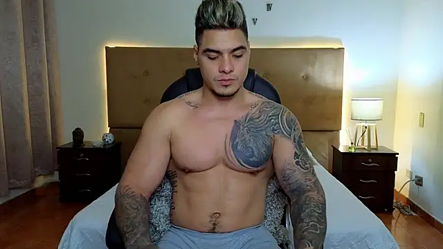 Steven Velez online show from September 18, 1:41 am