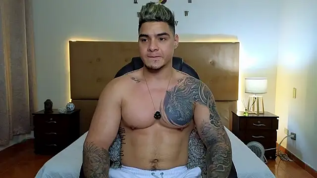 Steven Velez online show from September 16, 12:11 am