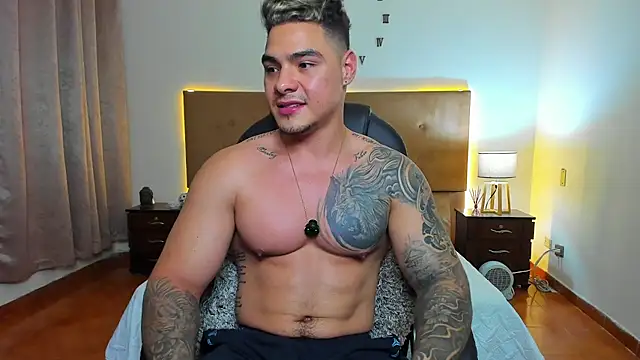 Steven Velez online show from September 10, 1:04 am