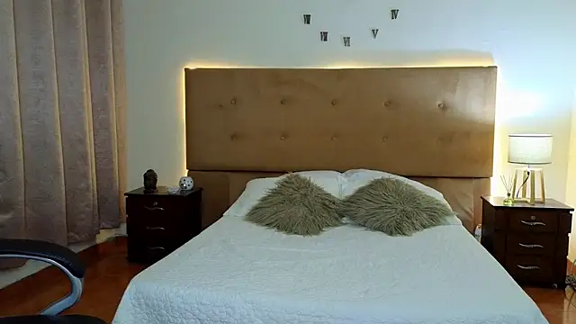 Steven Velez online show from September 27, 3:01 am