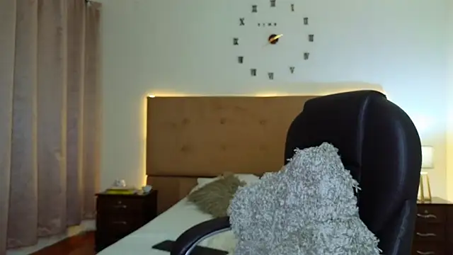 Steven Velez online show from November 11, 12:27 am