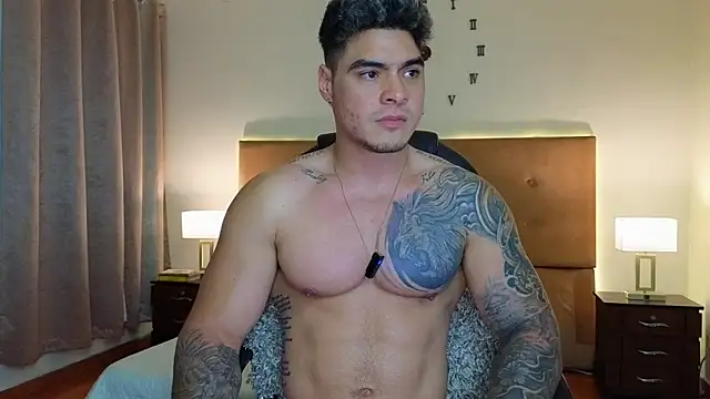 Steven Velez online show from February 8, 12:41 am