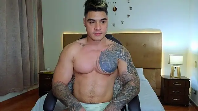 Steven Velez online show from December 17, 2:16 am