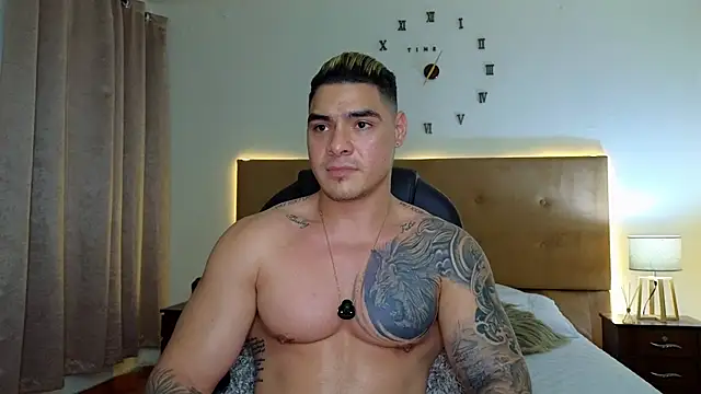 Steven Velez online show from October 30, 12:53 am