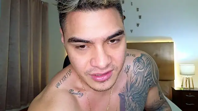 Steven Velez online show from October 20, 12:45 am