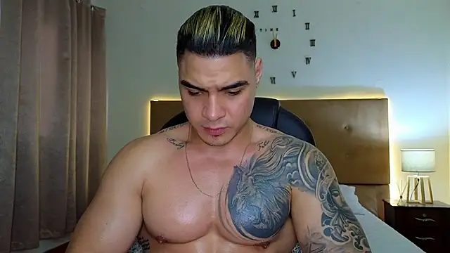 Steven Velez online show from October 29, 12:48 pm