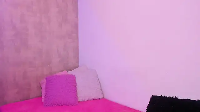 Becky G online show from October 11, 4:35 am