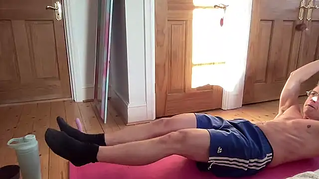 ee 000 online show from October 1, 4:22 pm