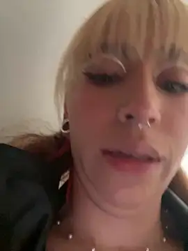 Sallem Pink online show from October 31, 1:08 pm