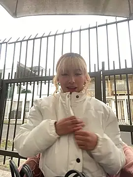 Sallem Pink online show from January 14, 11:25 am