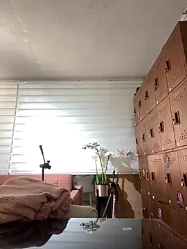 Sallem Pink online show from February 27, 11:10 am