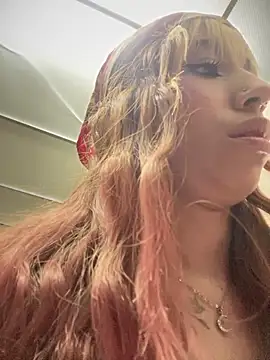 Sallem Pink online show from January 19, 11:25 am