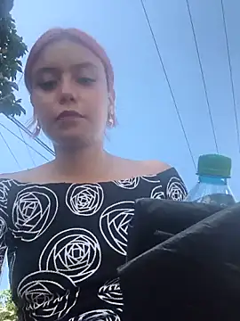 TamaraMera online show from April 2, 7:20 pm