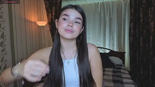 HollisHearl online show from September 10, 9:08 am