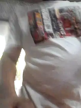 Snapshot of Moet_Chandon chatting on October 9, 1:22 pm Moet Chandon online show from October 9, 1:22 pm