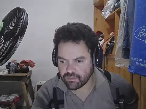 condorito222 online show from June 19, 2:17 am