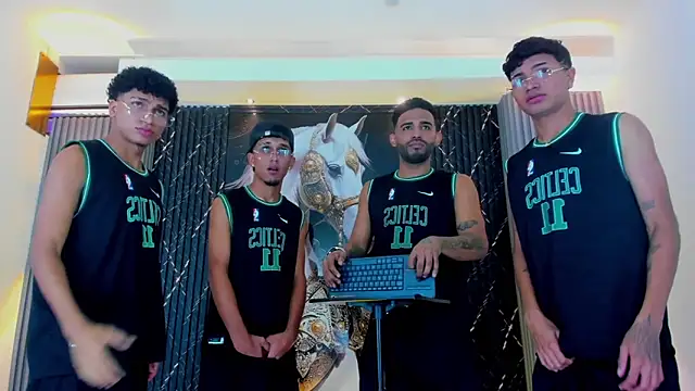 Dominic Max  online show from October 31, 8:44 am