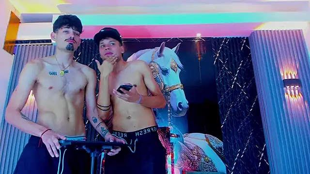 Dominic Max  online show from September 14, 4:51 pm