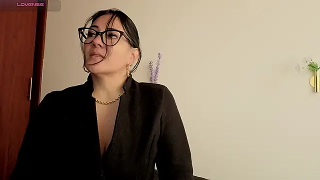 karla valk1 online show from March 11, 12:32 pm