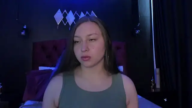 Snapshot of Widny_Beaumont chatting on December 1, 8:10 pm Widny Beaumont online show from December 1, 8:10 pm