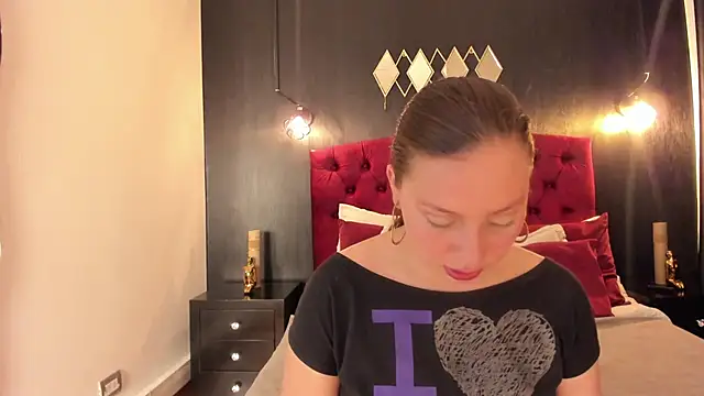 Snapshot of Widny_Beaumont chatting on November 3, 3:45 am Widny Beaumont online show from November 3, 3:45 am