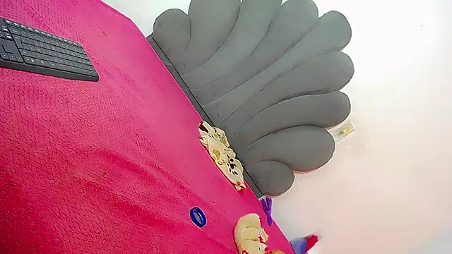 Sativa-sexy online show from March 4, 9:33 pm