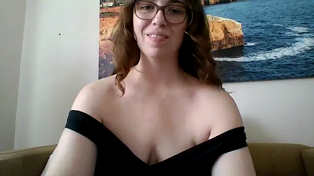 sweetsocalgirl online show from April 23, 9:38 pm