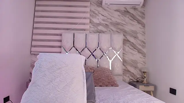 cataleya ebony  online show from February 17, 3:04 am